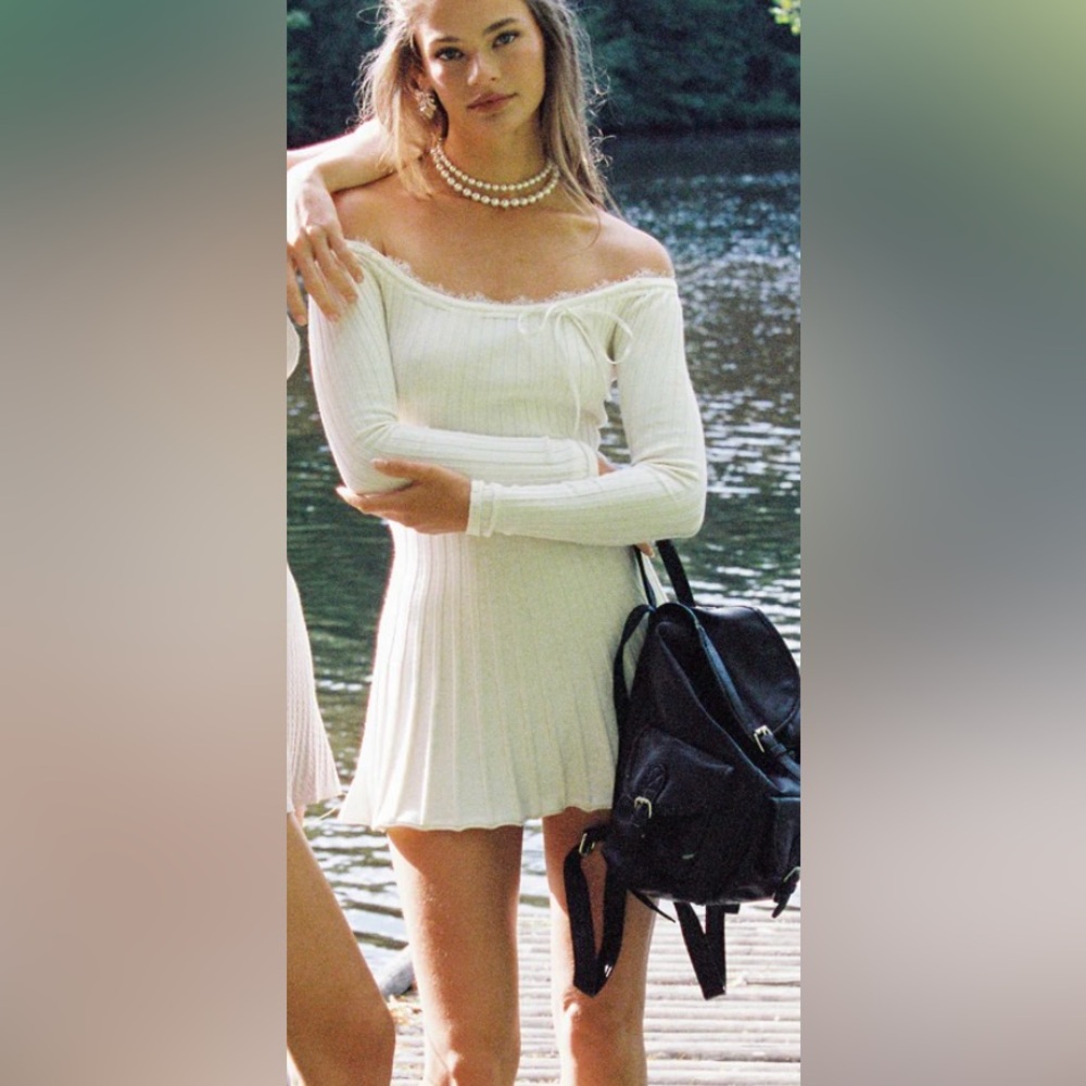 Nana Jacqueline Jenna dress Cream Off-Shoulder Mini Dress